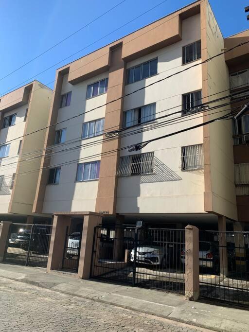 Jardim Camburi 2 Quartos